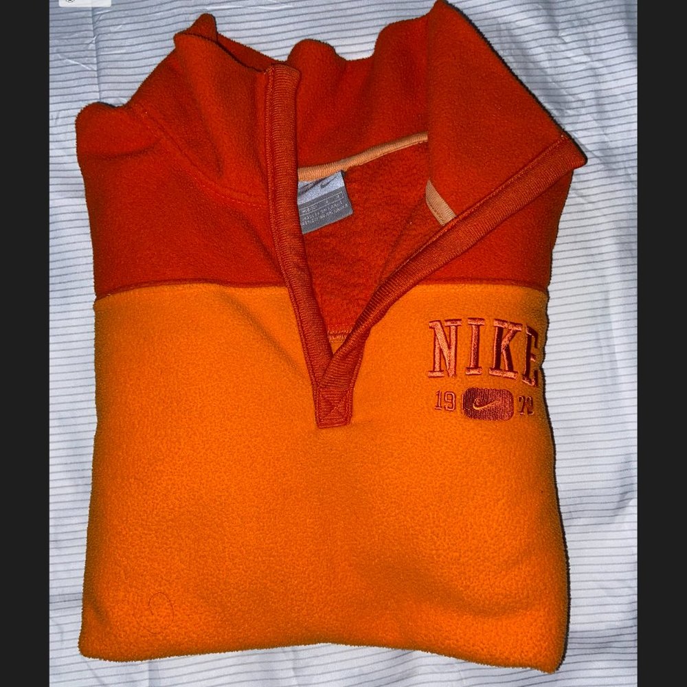 Vintage Nike Sweatshirt